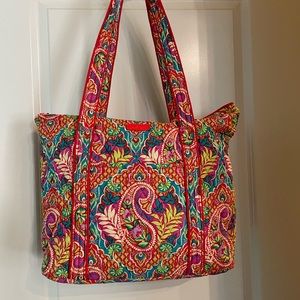 Vera Bradley Vera Tote